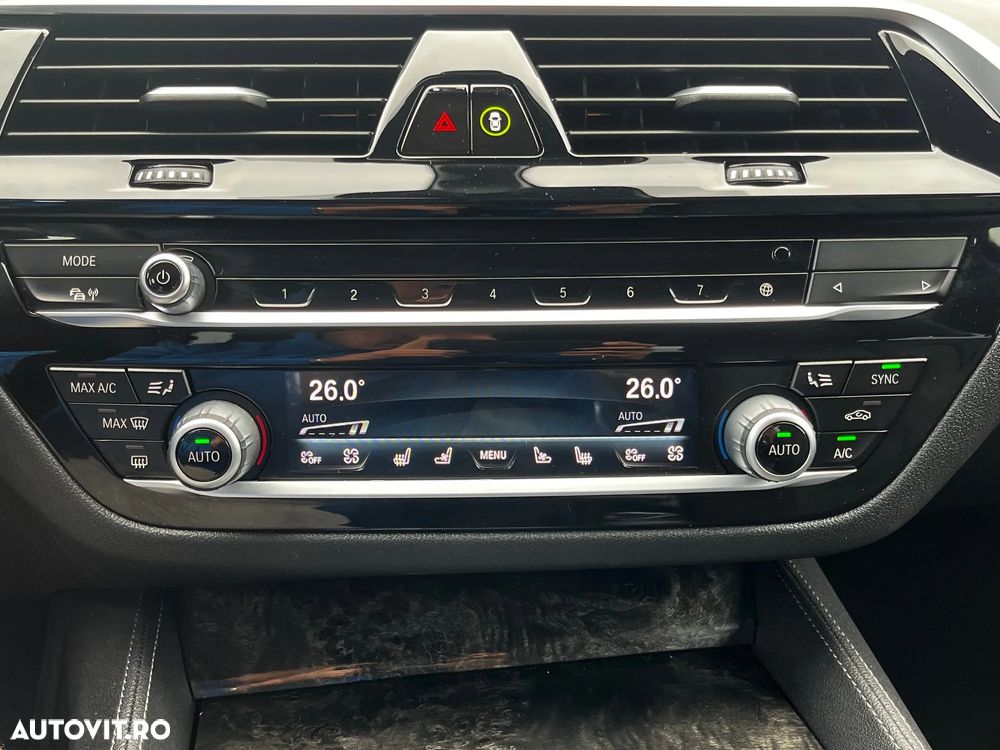 BMW Seria 5 520d xDrive AT MHEV - 26