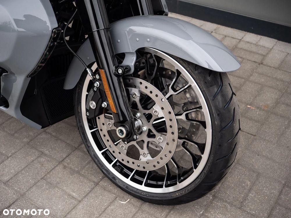 Harley-Davidson Touring Road Glide - 10