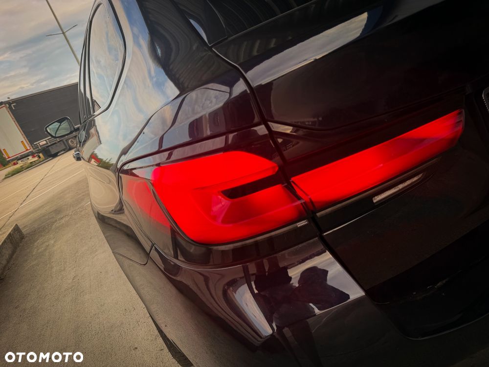 BMW Seria 5 520d xDrive mHEV M Sport sport - 36