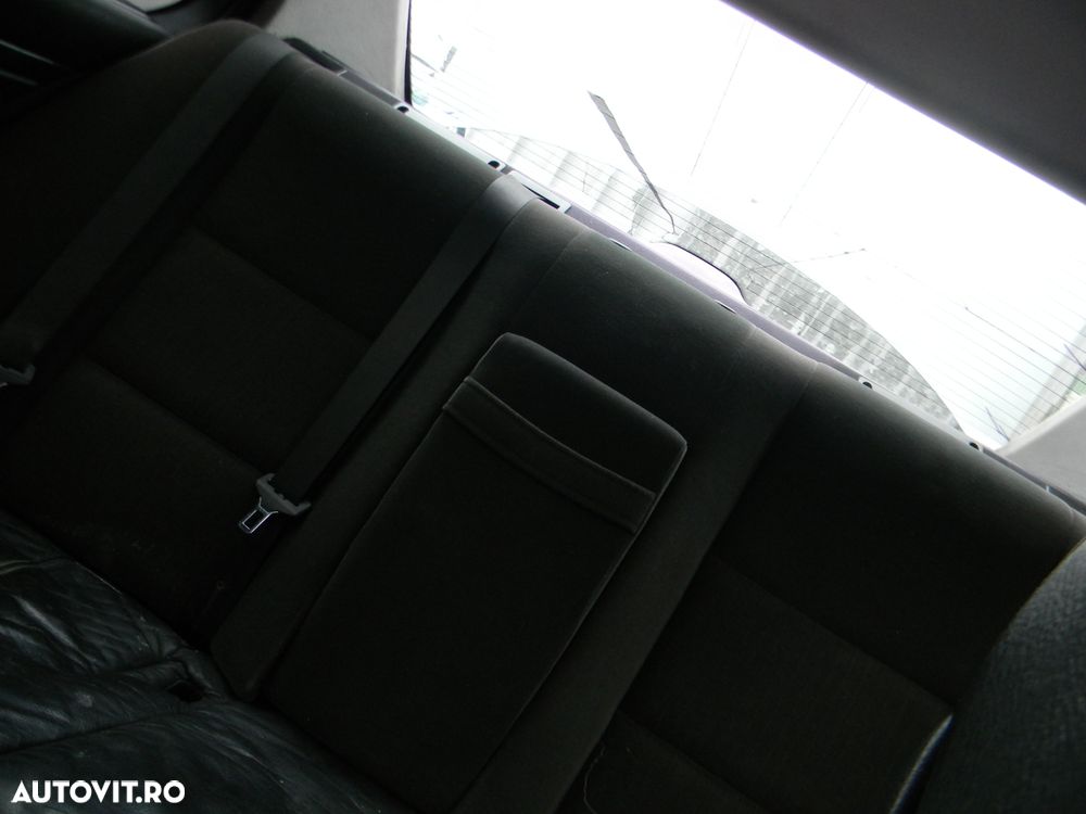 Dezmembrari  BMW 5 (E39)  1995  > 2004 528 i Benzina - 33