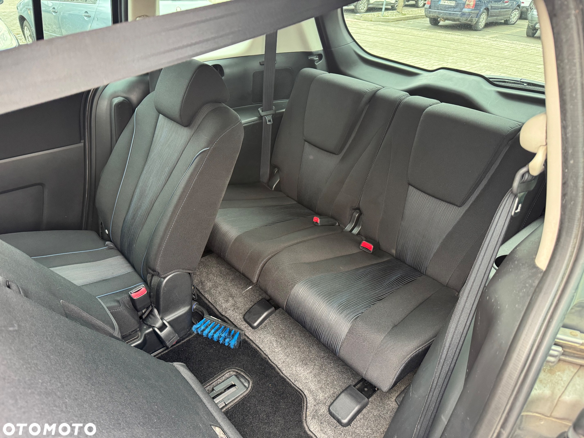 Mazda 5 1.6 CD Navi + - 9