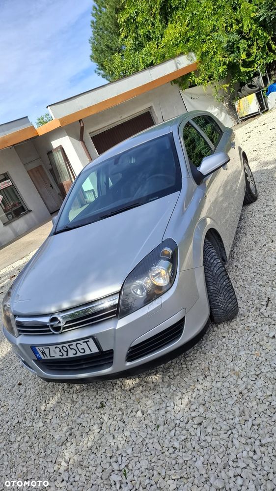 Opel Astra 1.6 Enjoy - 11