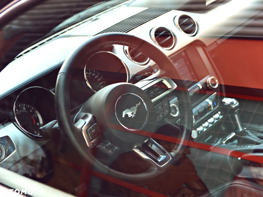 Ford Mustang 2.3 EcoBoost - 30