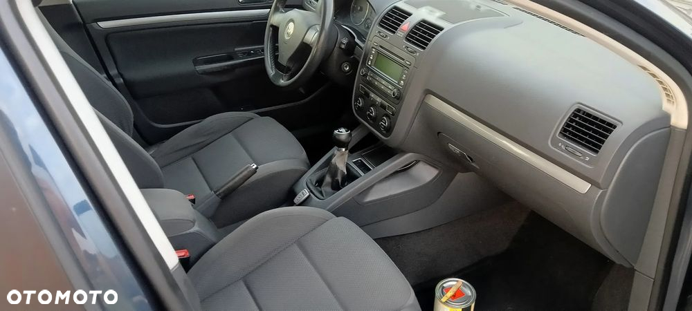 Volkswagen Golf - 12