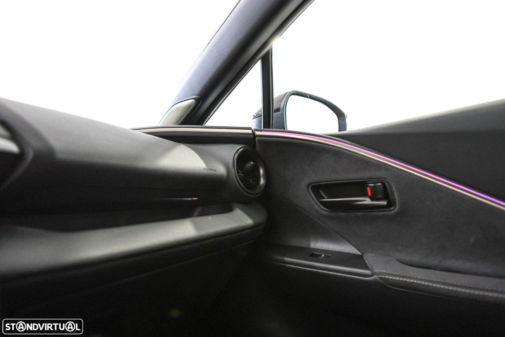 Toyota C-HR - 33