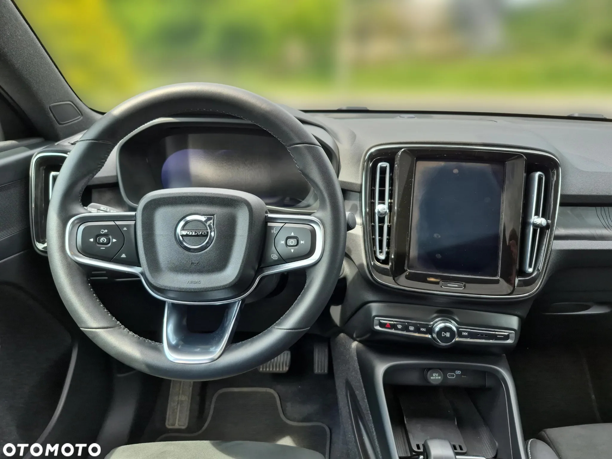 Volvo C40 - 13