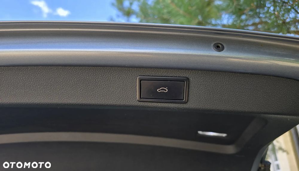 Skoda Superb 2.0 TDI DSG Style - 33