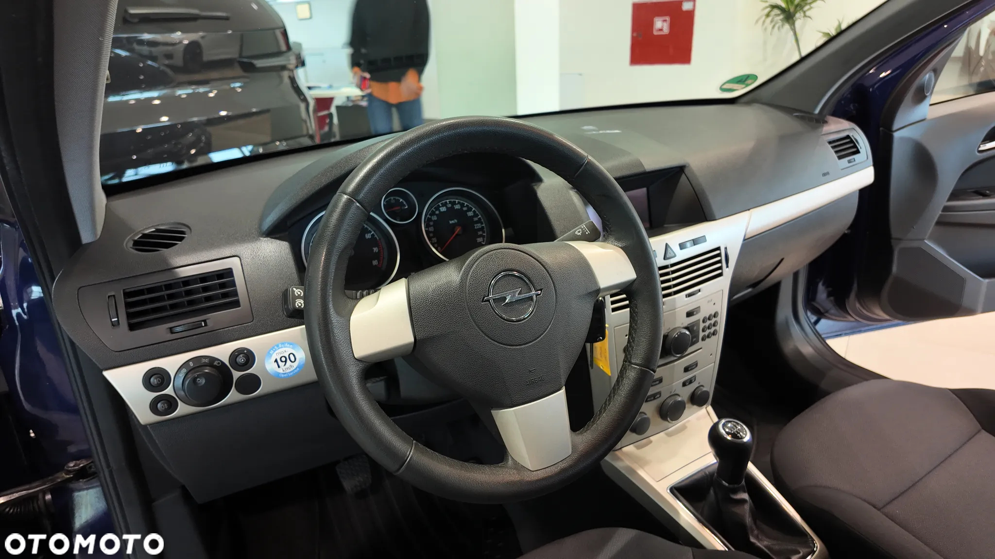 Opel Astra 1.6 Active - 22