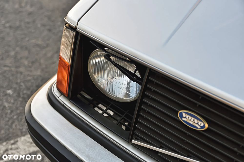 Volvo Seria 200 - 3