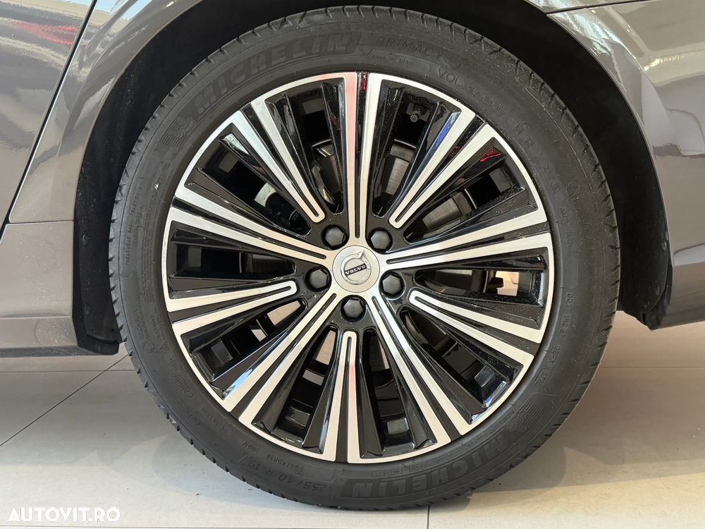Volvo S90 B5 MHEV AT AWD Plus Bright - 30