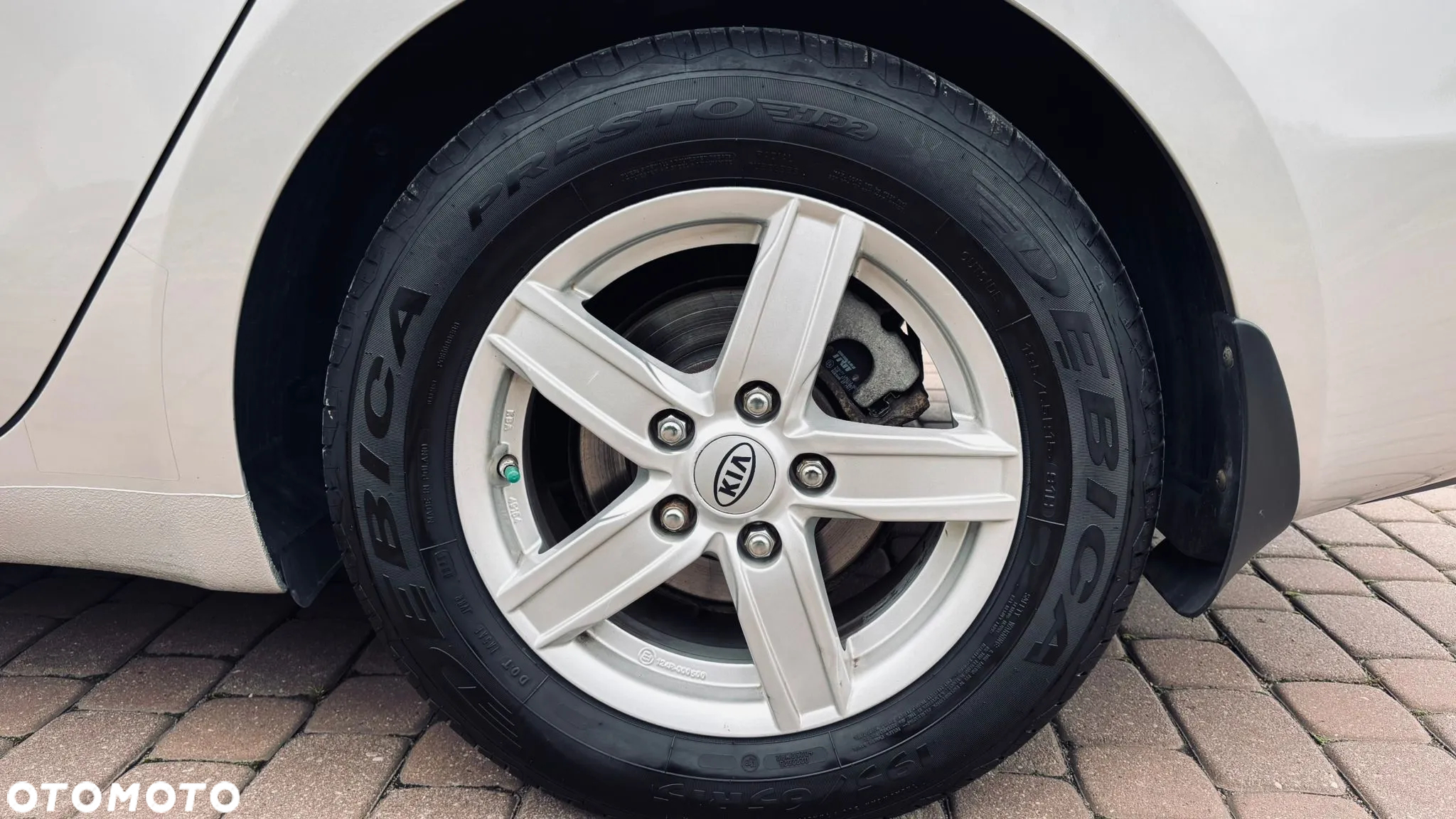 Kia Ceed - 40