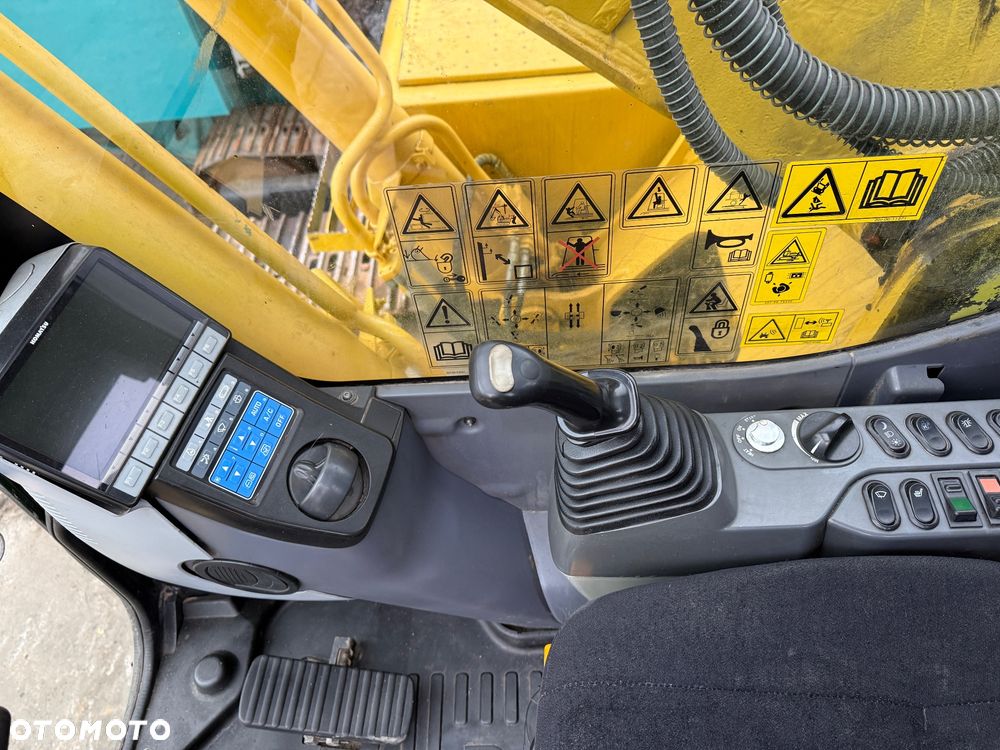 Komatsu PC 210 LC - 7
