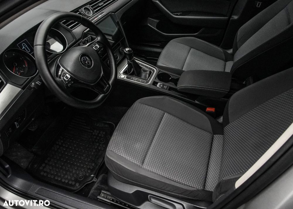 Volkswagen Passat Variant 1.6 TDI Comfortline - 11