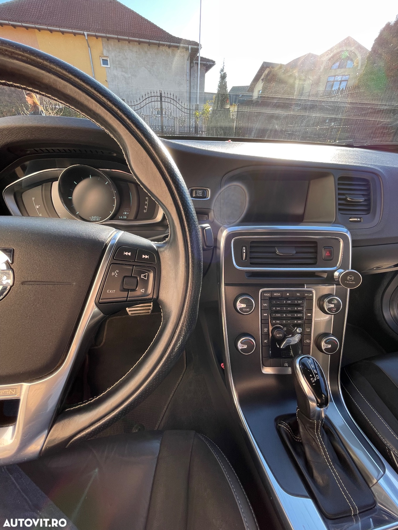 Volvo S60 D2 Start-Stop R-Design - 18