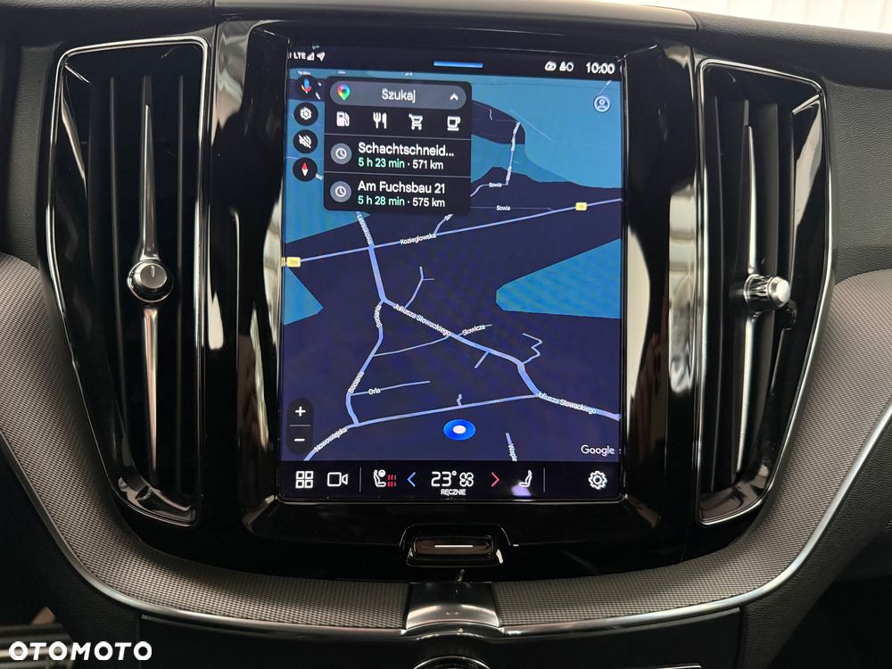 Volvo XC 60 B4 D AWD Plus Dark - 33