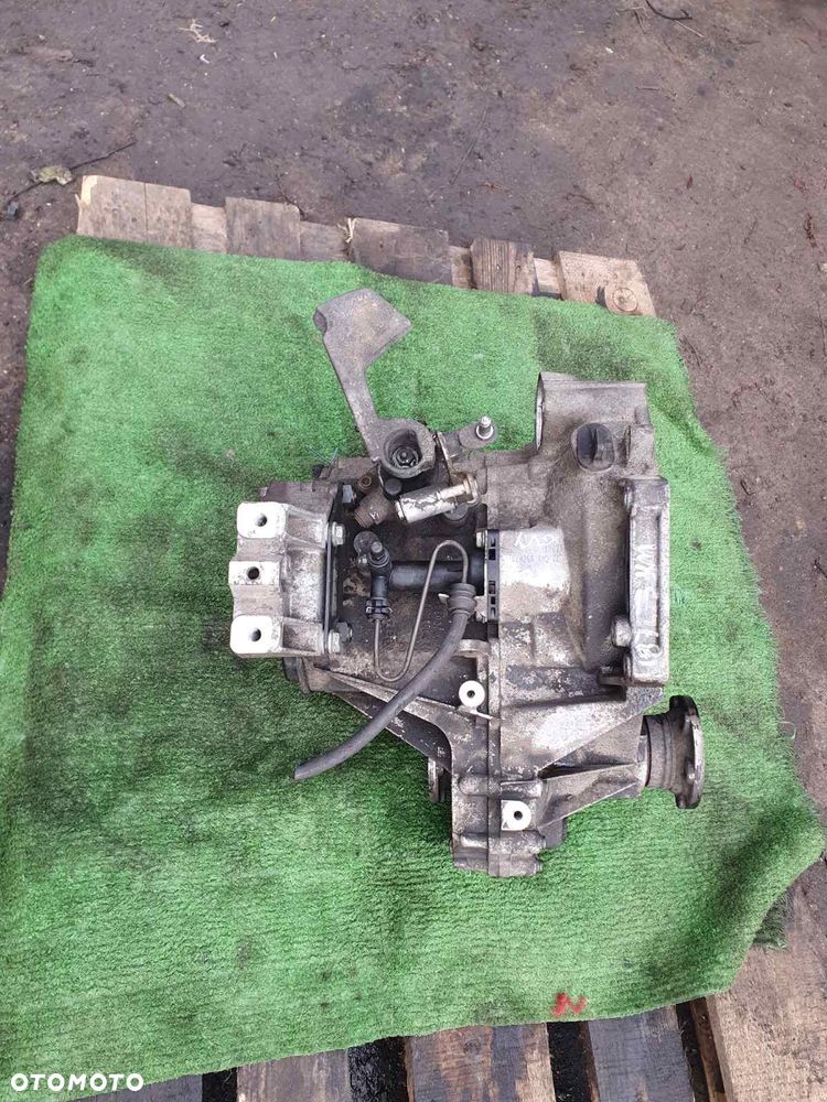 SKRZYNIA BIEGÓW GVY 1.6 VW AUDI SEAT SKODA MANUALNA - 2