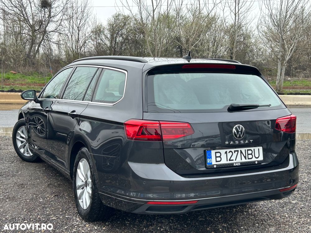 Volkswagen Passat - 4