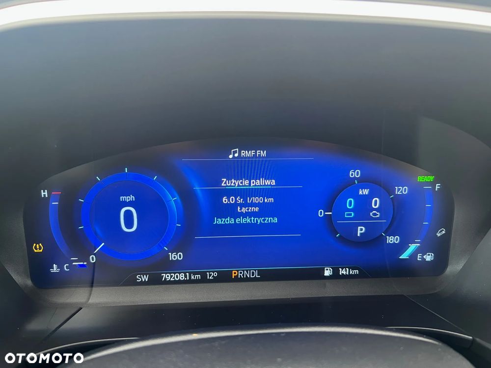 Ford Kuga 2.5 Duratec FHEV 4x4 TITANIUM - 11