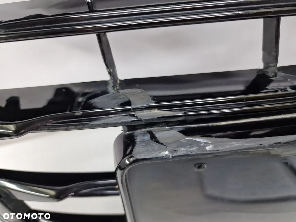 AUDI A3 8V / 8V3 / S3 12- ATRAPA / GRILL PRZEDNI PRZÓD NA WYSOKI POŁYSK , NR 8V3853651 , NR AUKCJI GL355 - 12