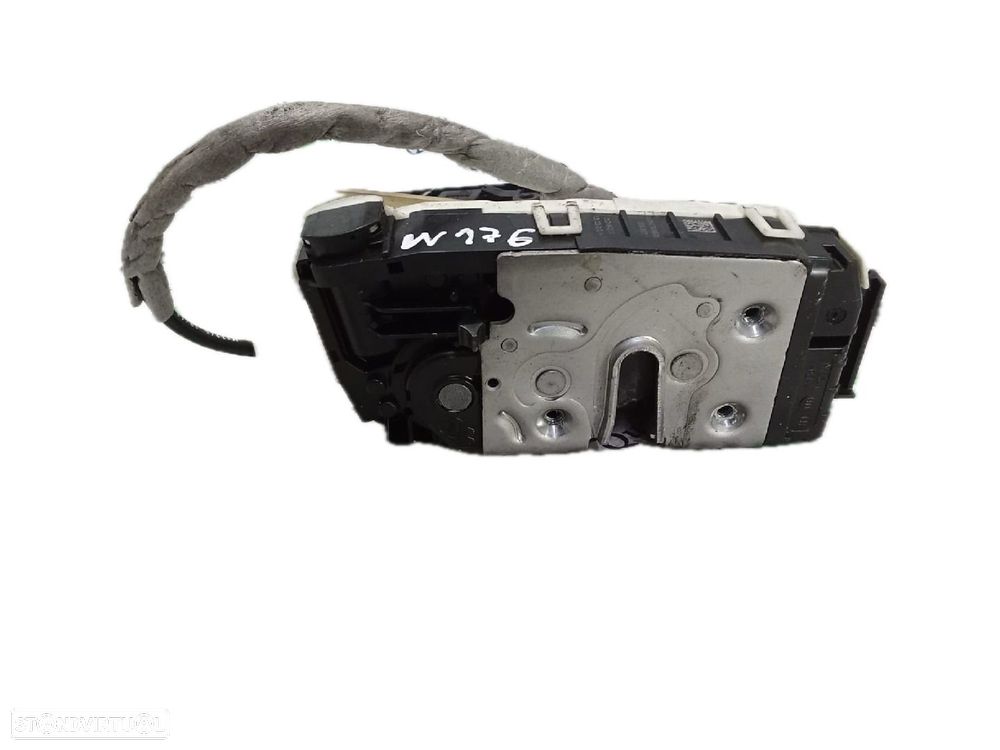 Fecho / Fechadura Porta Trás Esq Mercedes-Benz A-Class (W176) - 2