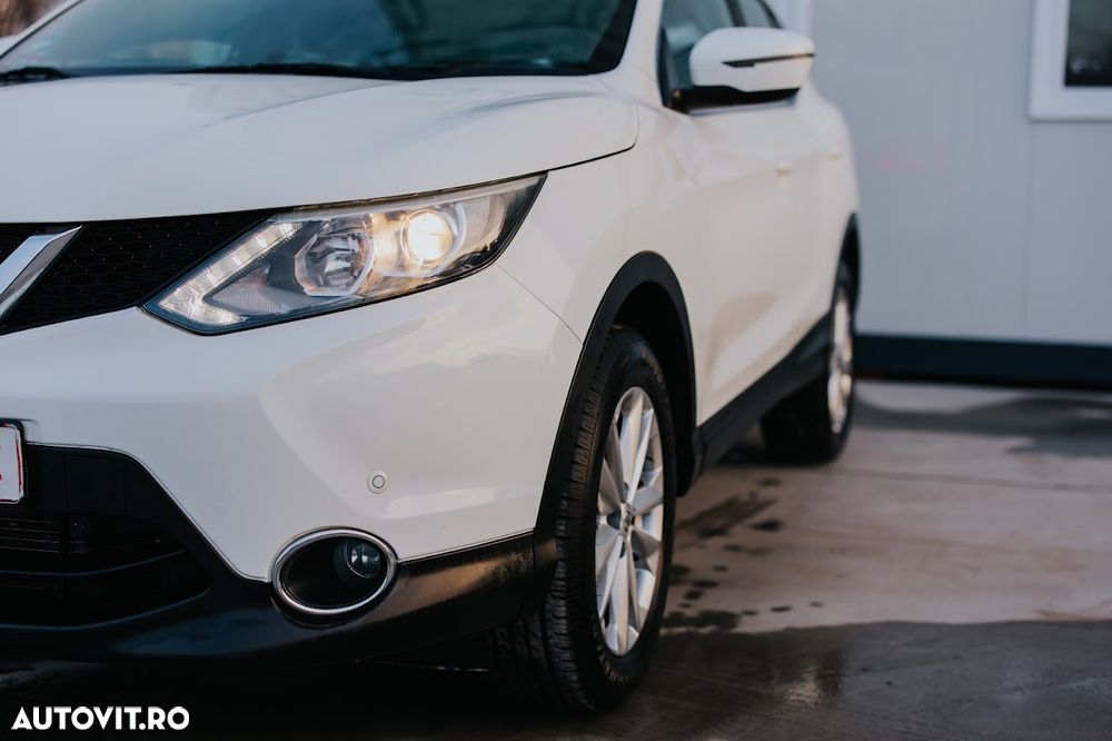 Nissan Qashqai 1.2 DIG-T Xtronic N-Vision - 6