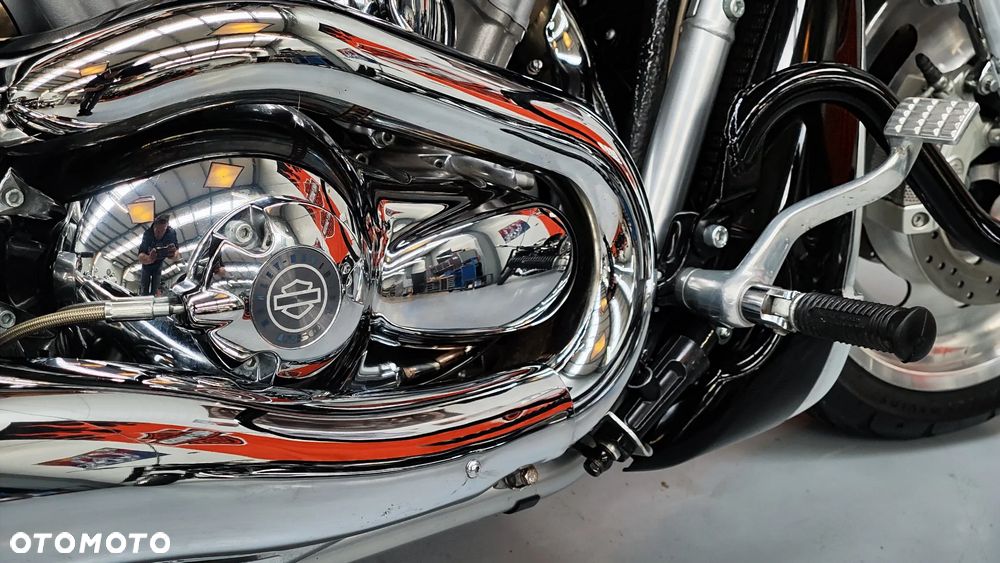 Harley-Davidson Softail V-Rod - 26