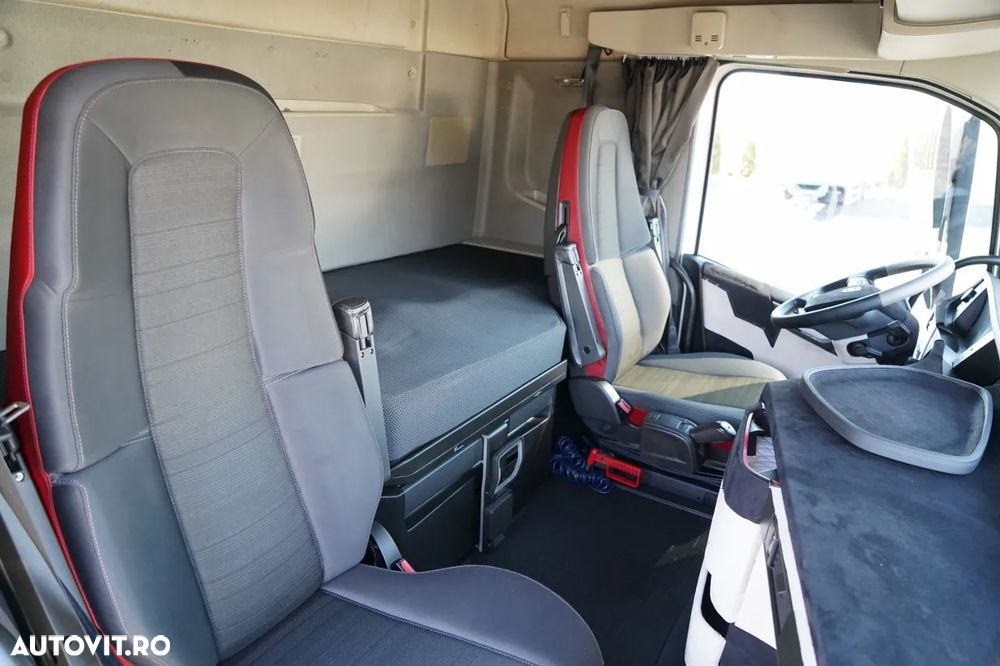 Volvo FH 500 / SOLO / 6X2 / I-PARK COOL / DHOLLANDIA LIFT / PUNTE RIDICATĂ / DIRECȚIE / PODEA REZISTENTĂ - 36