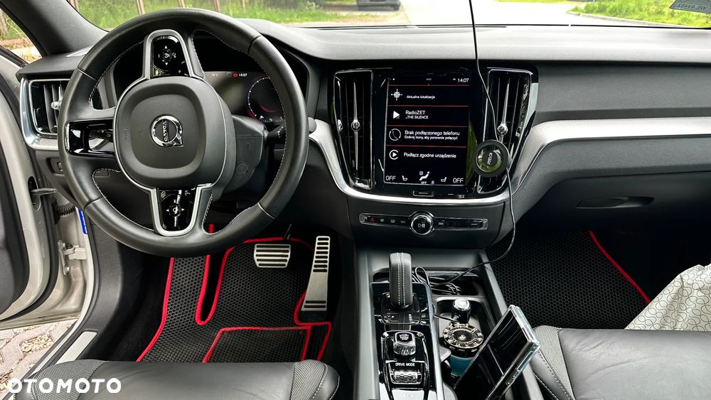 Volvo S60 B5 B R-Design - 6