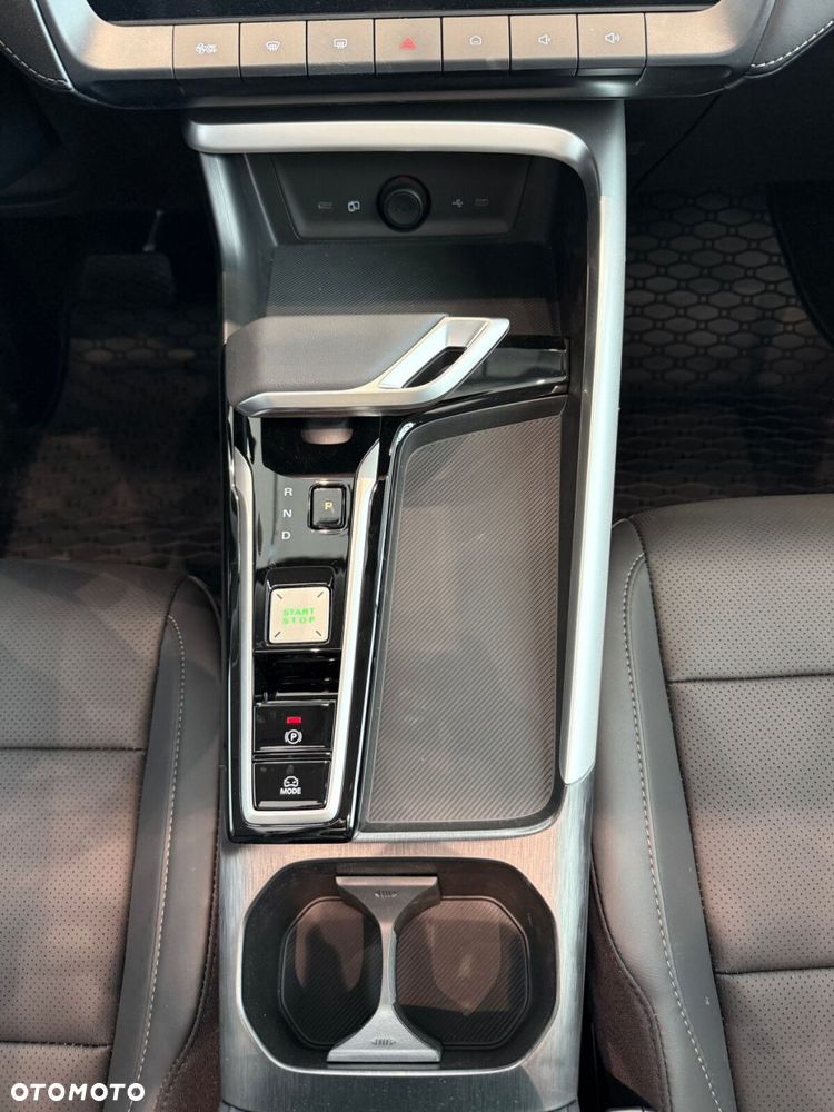 MG ZS Hybrid+ - 19