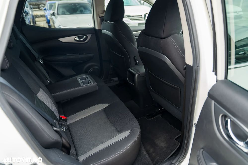 Nissan Qashqai 1.5 DCI N-CONNECTA - 16