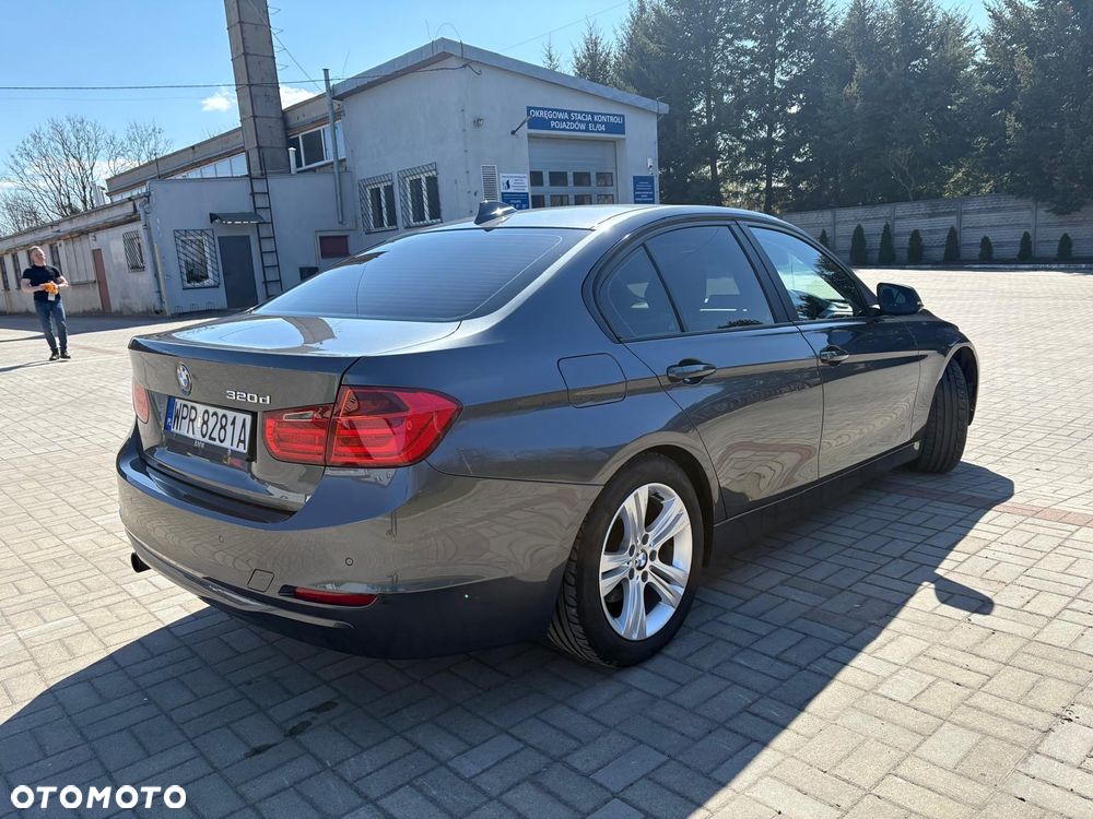 BMW Seria 3 320d - 3