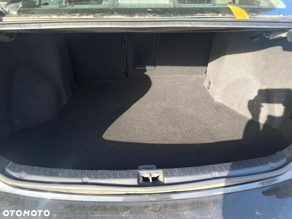 Toyota Avensis - 7