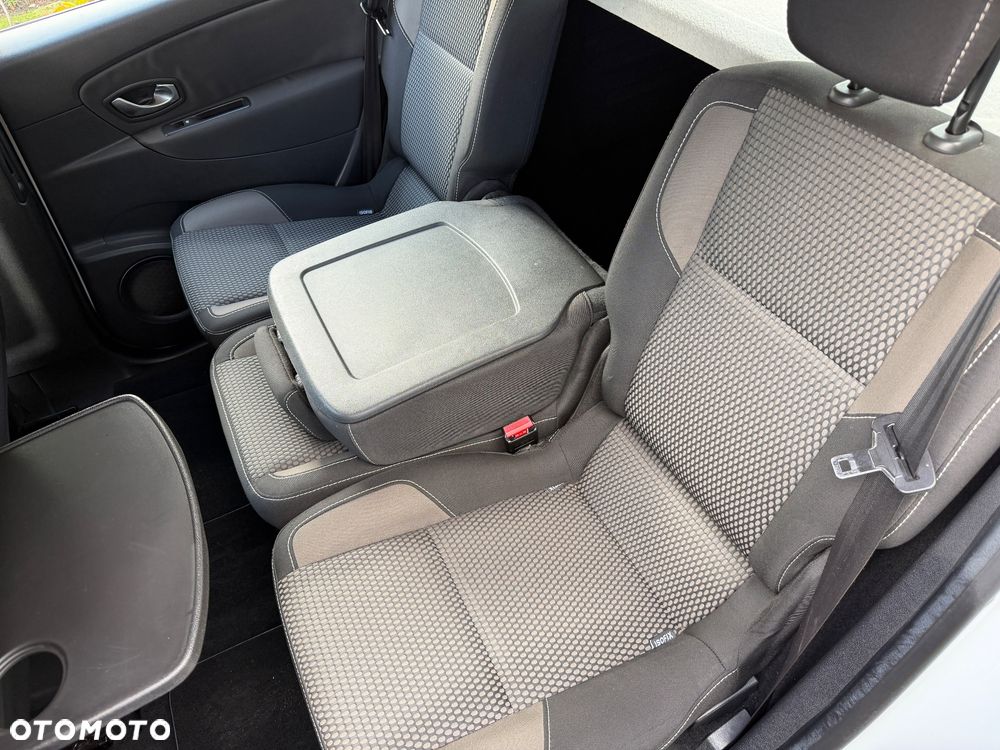 Renault Scenic dCi 110 Xmod Paris - 37