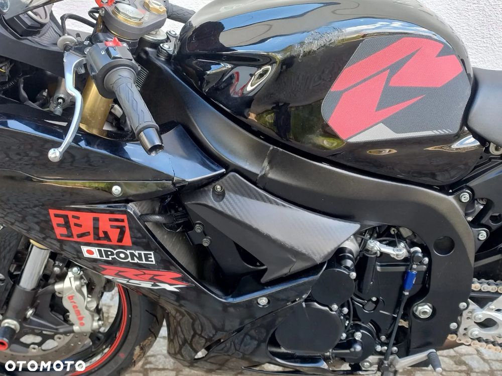 Suzuki GSX-R - 24