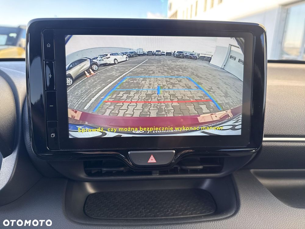 Toyota Yaris Hybrid 1.5 Style - 16