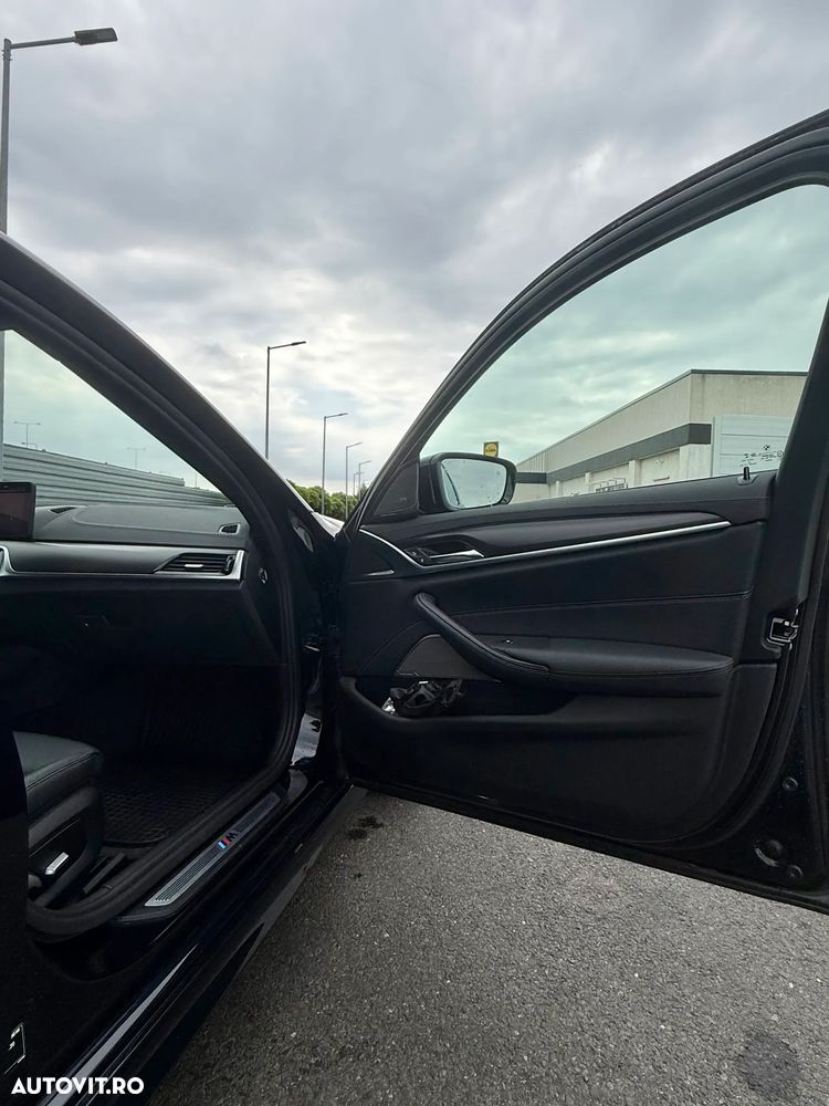 BMW Seria 5 530e xDrive Aut. M Sport Edition - 13