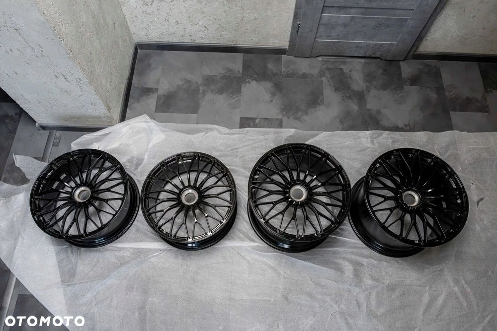 ORYGINALNY KOMPLET KUTYCH FELG OEM DO LAMBORGHINI AVENTADOR S 2x20" 2x21"