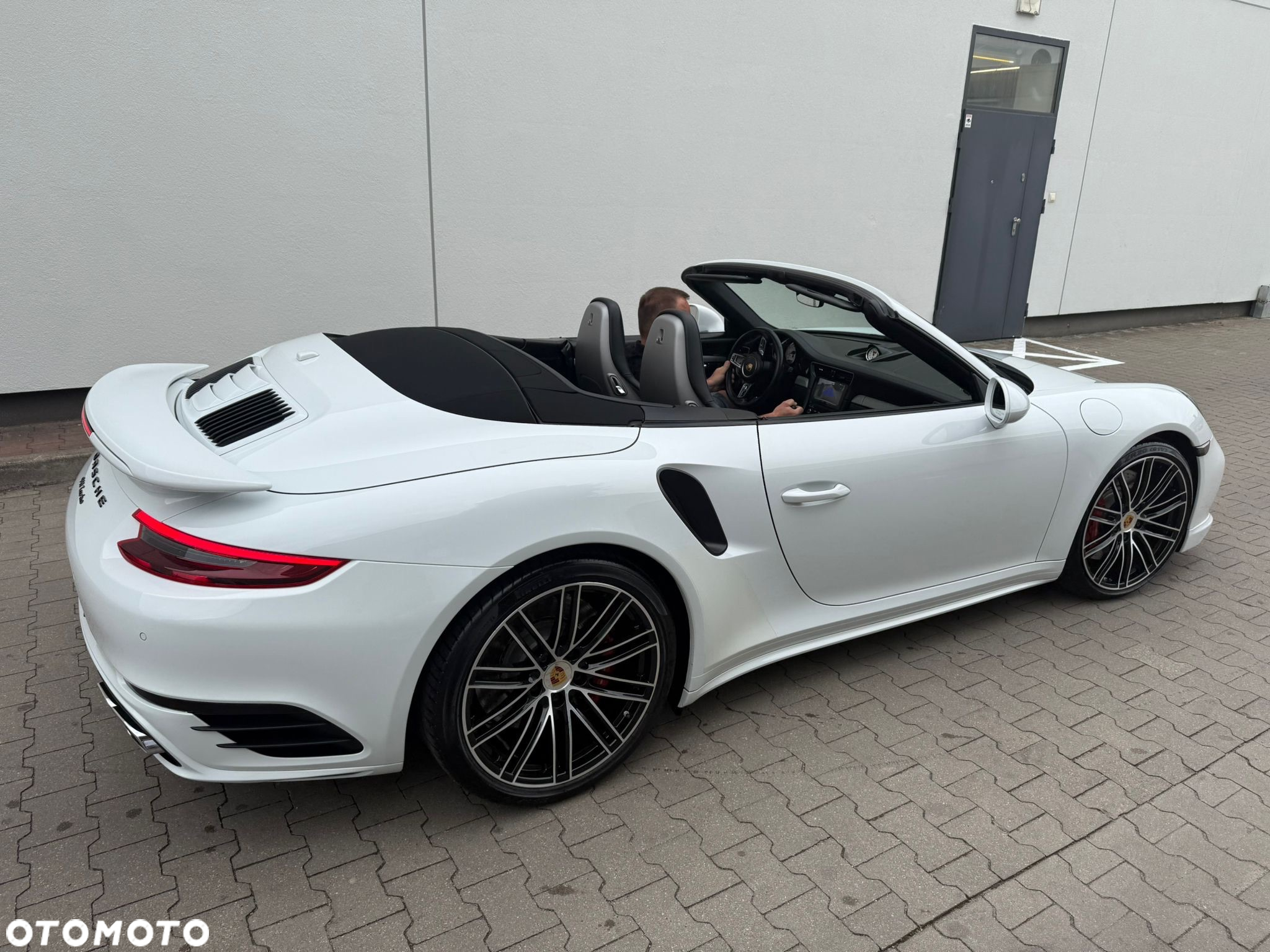 Porsche 911 - 8
