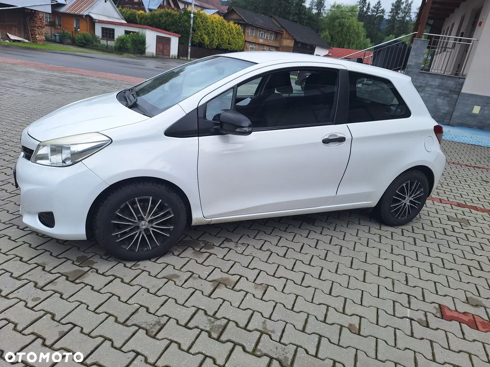 Toyota Yaris - 19