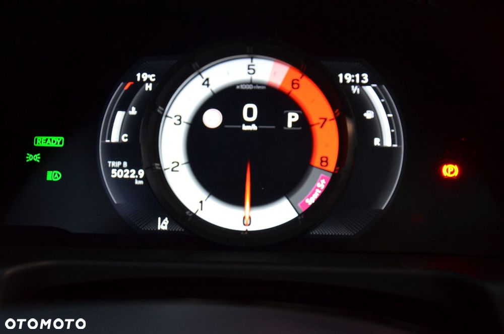 Lexus ES 300h F Sport - 23
