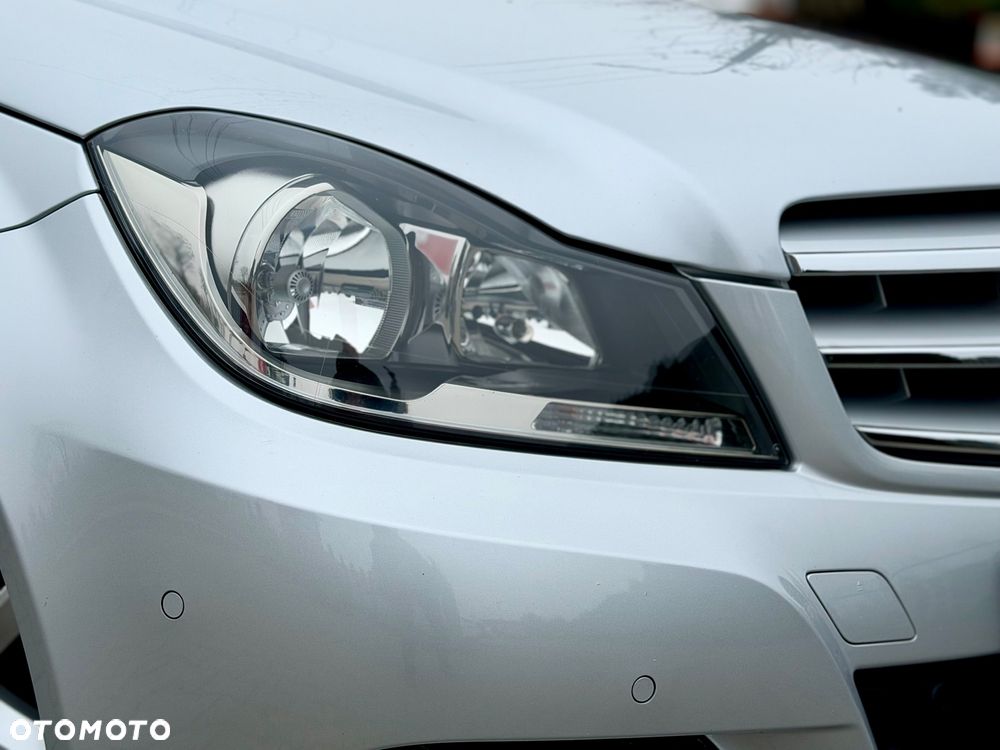 Mercedes-Benz Klasa C 200 T Avantgarde Edition - 39