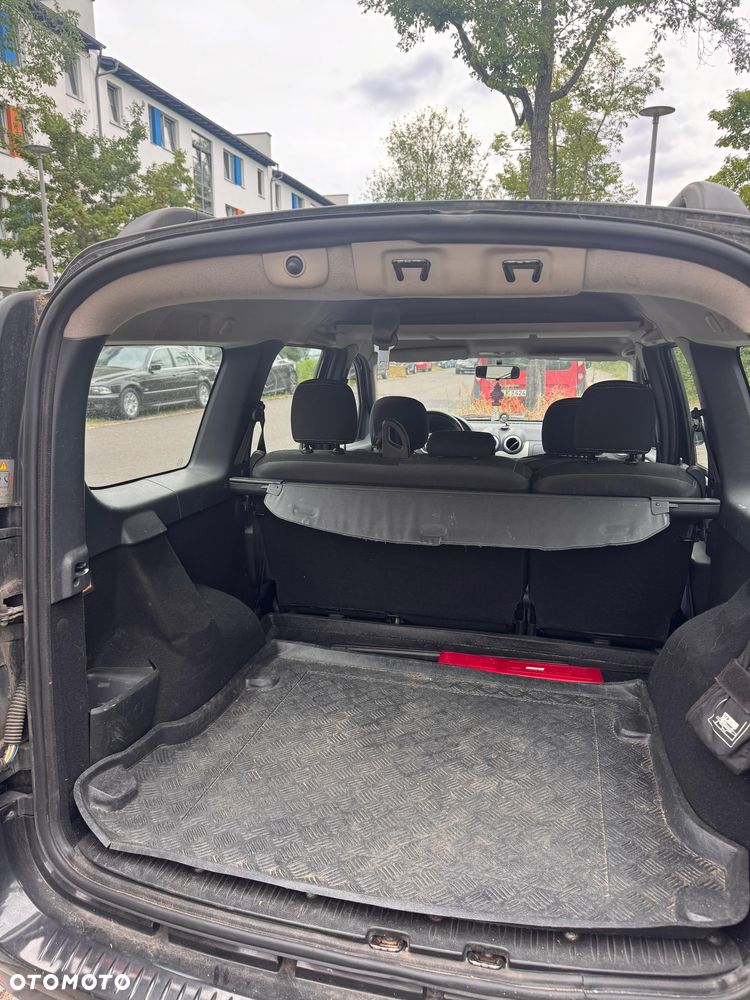 Dacia Logan 1.6 Laureate BL - 10