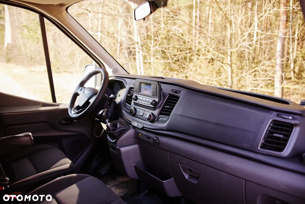 Ford Transit - 25