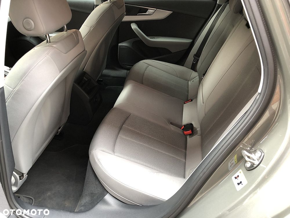 Audi A4 Avant 40 TDI S tronic S line - 12