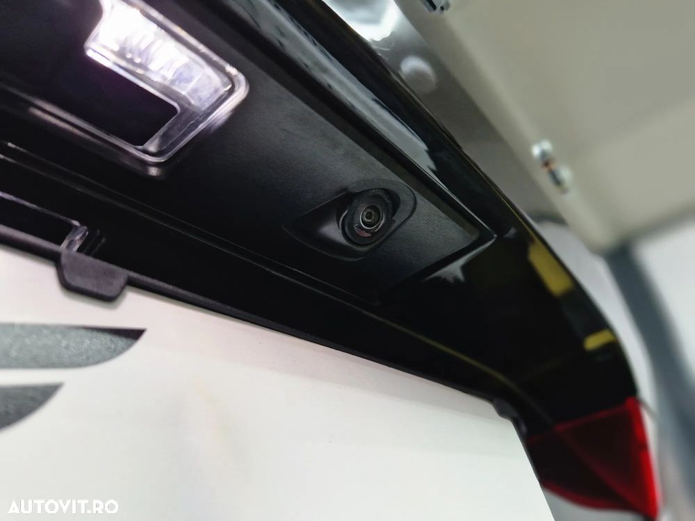 Volvo XC 60 B4 MHEV AWD Inscription - 35