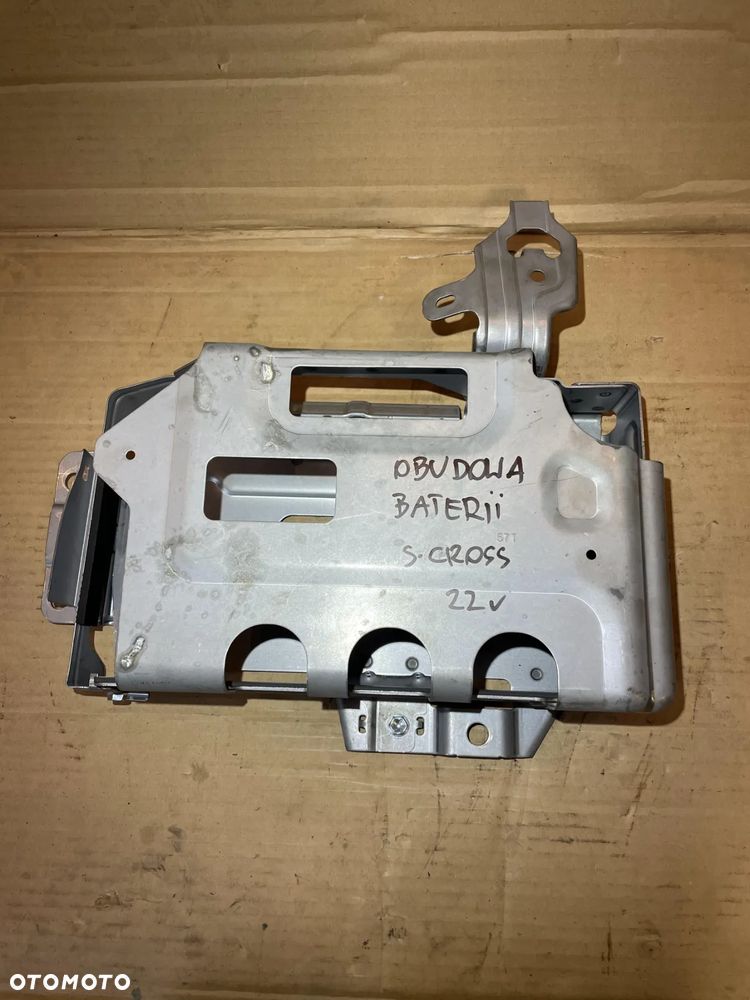 Obudowa baterii Suzuki SX4 S-Cross 1.4TB Hyb 2022 OE - 1