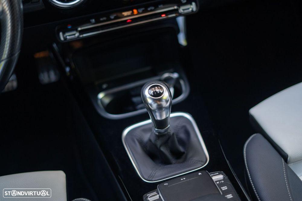 Mercedes-Benz A 160 AMG Line - 43
