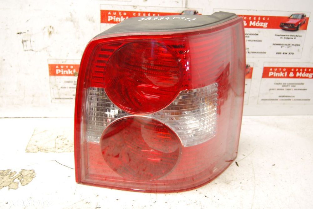 LAMPA PRAWY TYŁ TYLNA VW PASSAT B5 W8 KOMBI 3B7945095G - 1