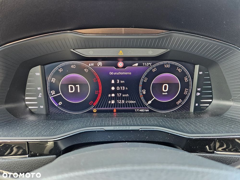 Skoda Superb 2.0 TDI 4x4 L&K DSG - 10