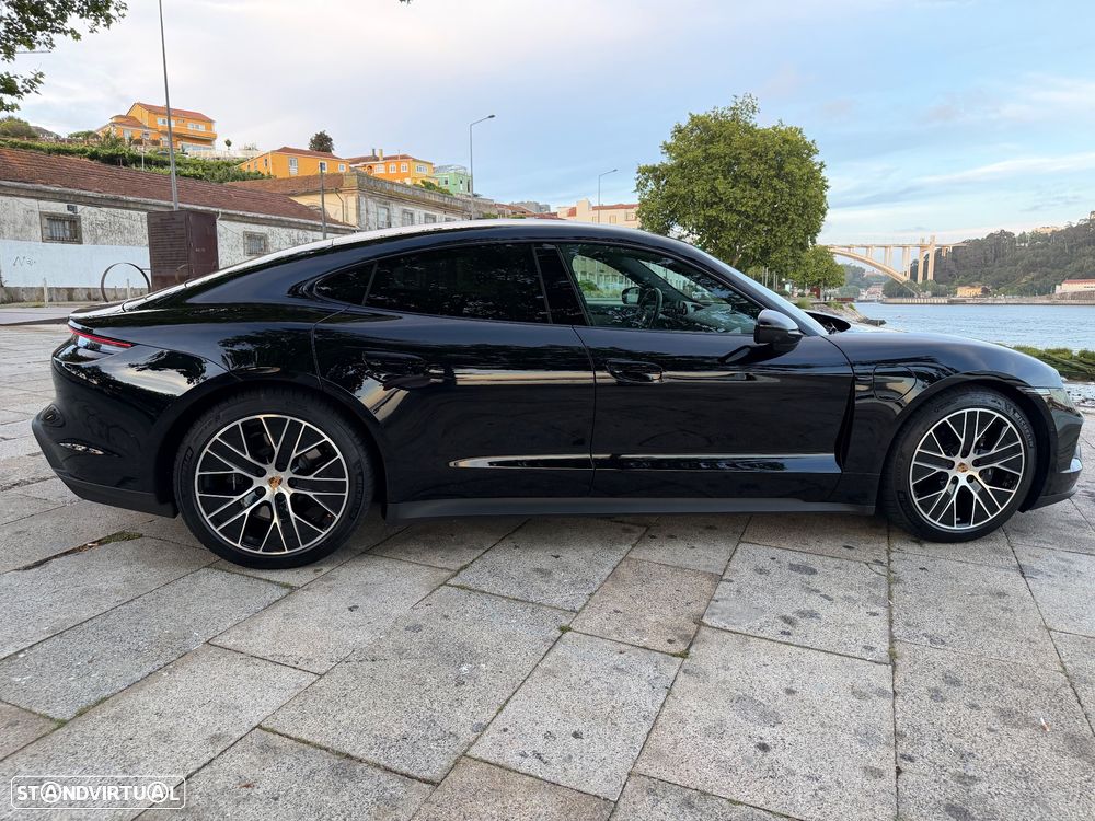 Porsche Taycan Bateria Performance Plus - 11